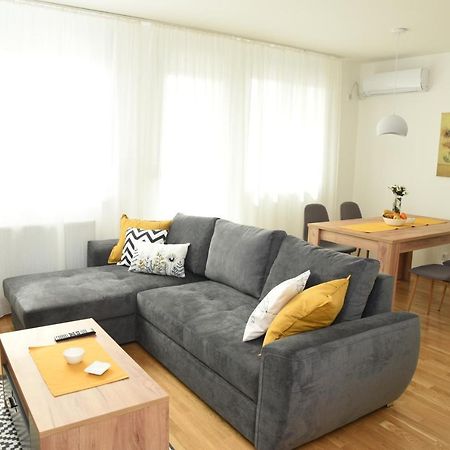 Suncokret Apartmani โลซนิตซา ภายนอก รูปภาพ