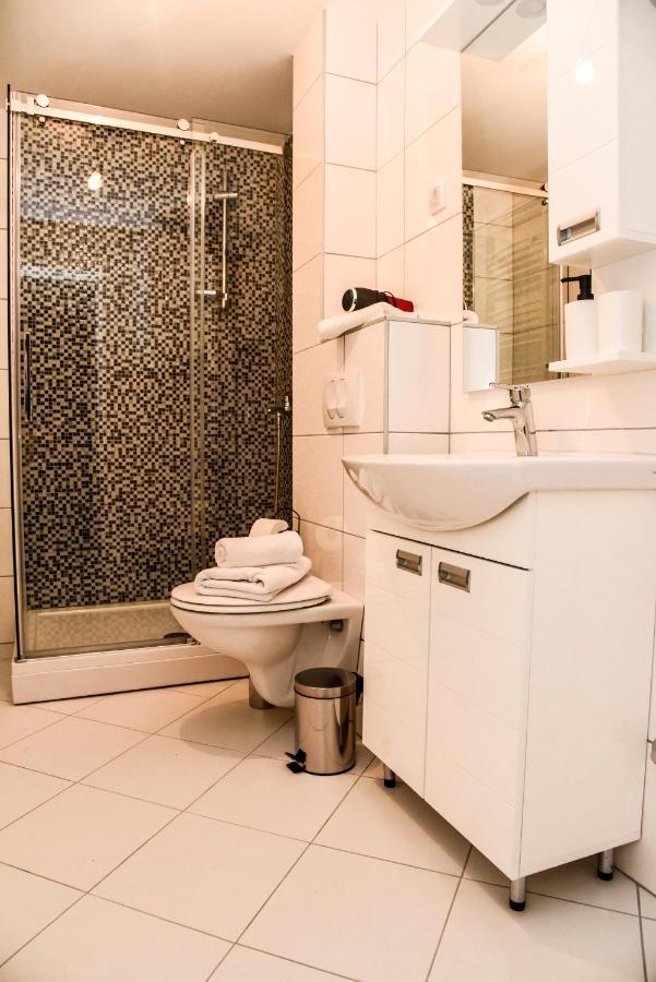 Suncokret Apartmani โลซนิตซา ภายนอก รูปภาพ