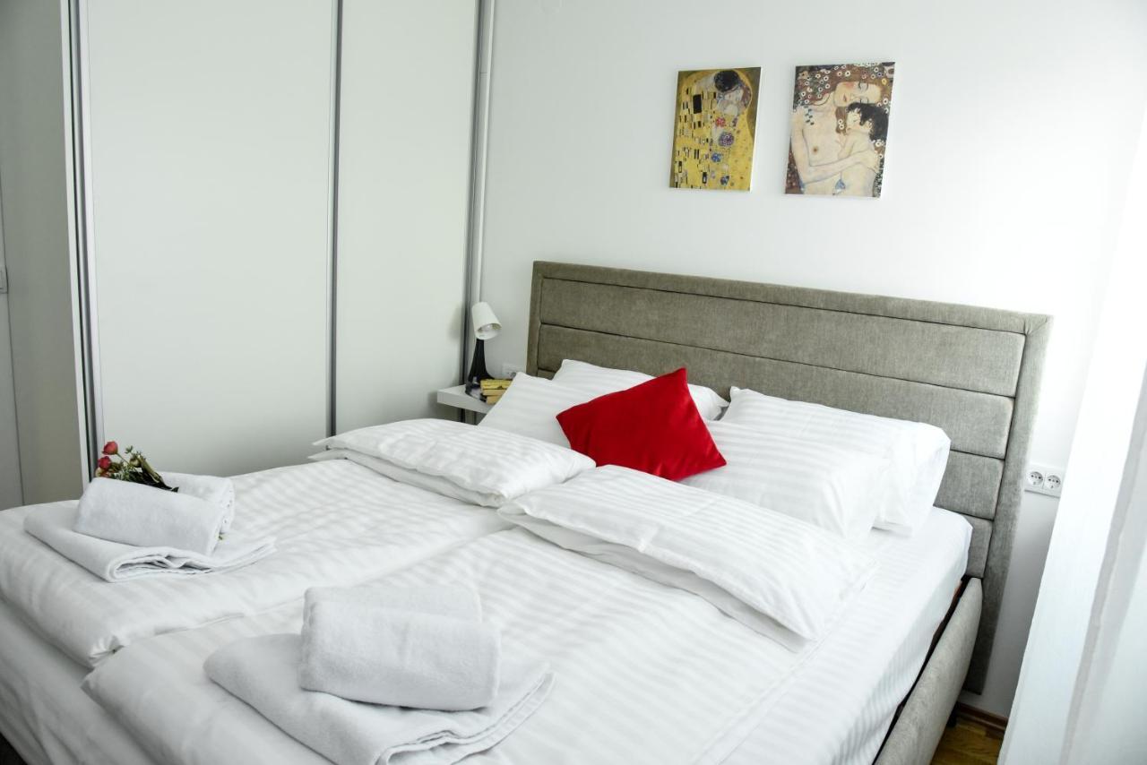 Suncokret Apartmani โลซนิตซา ภายนอก รูปภาพ
