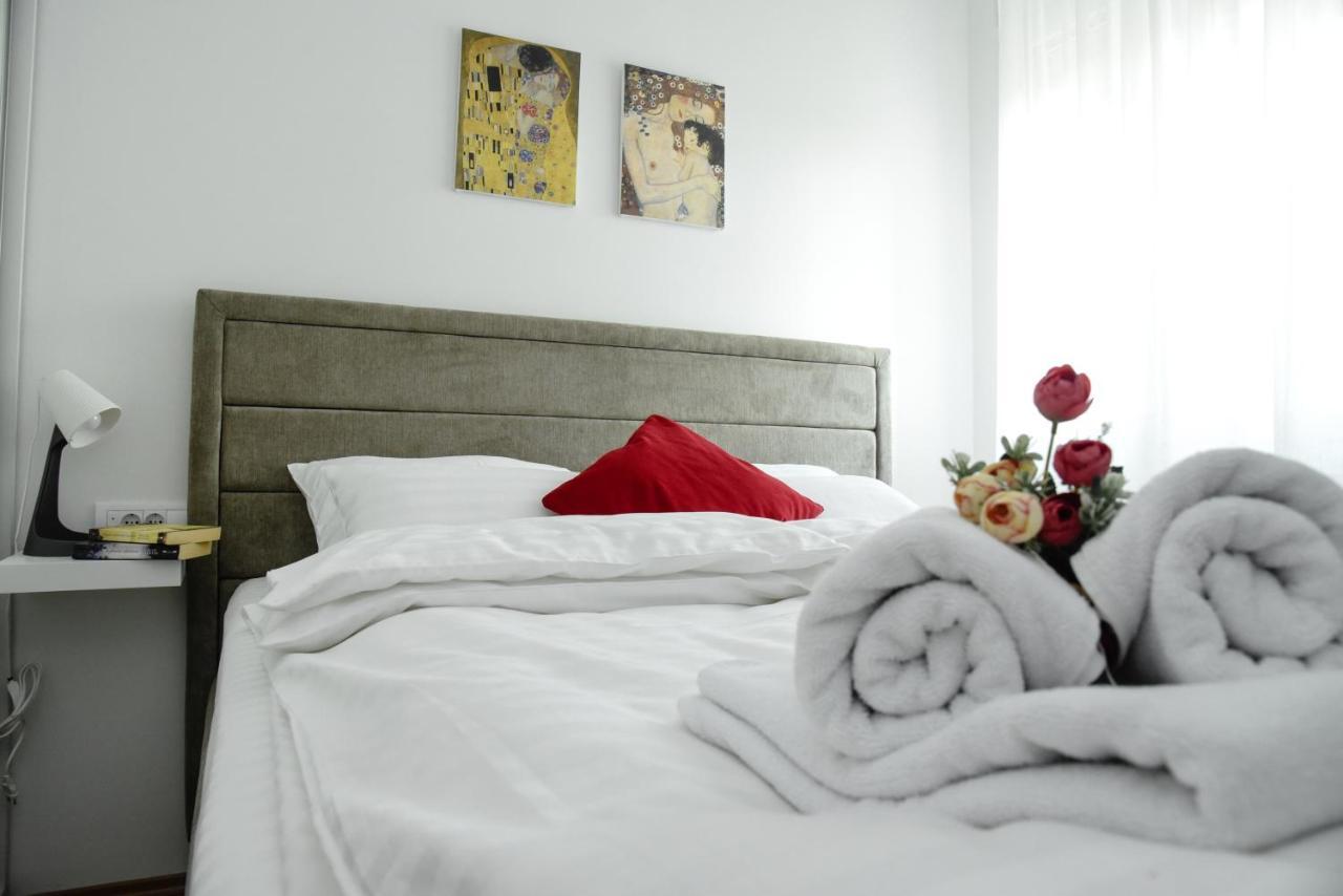 Suncokret Apartmani โลซนิตซา ภายนอก รูปภาพ