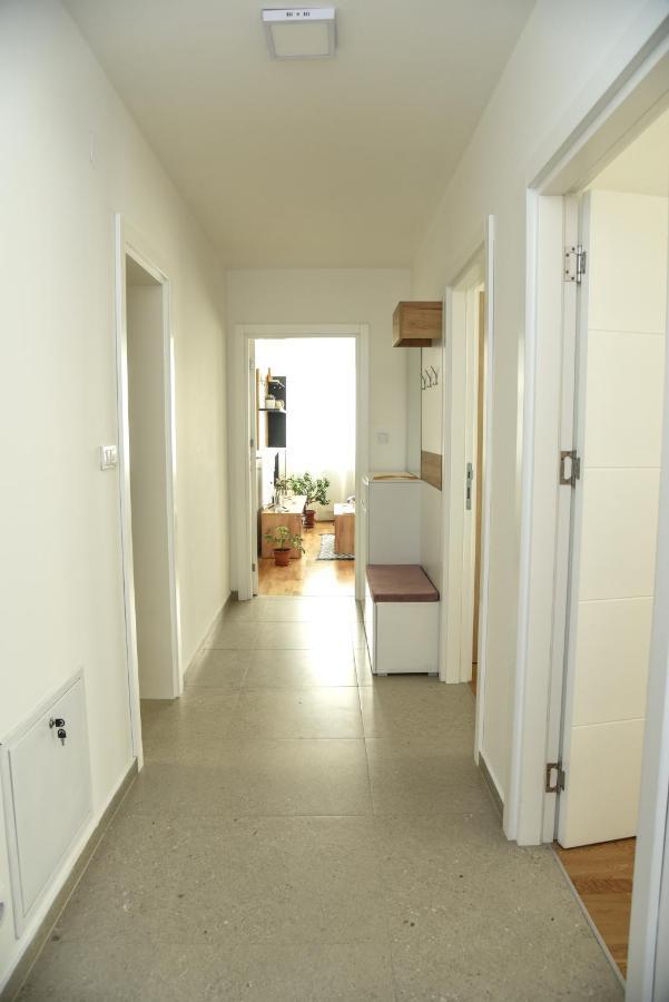 Suncokret Apartmani โลซนิตซา ภายนอก รูปภาพ