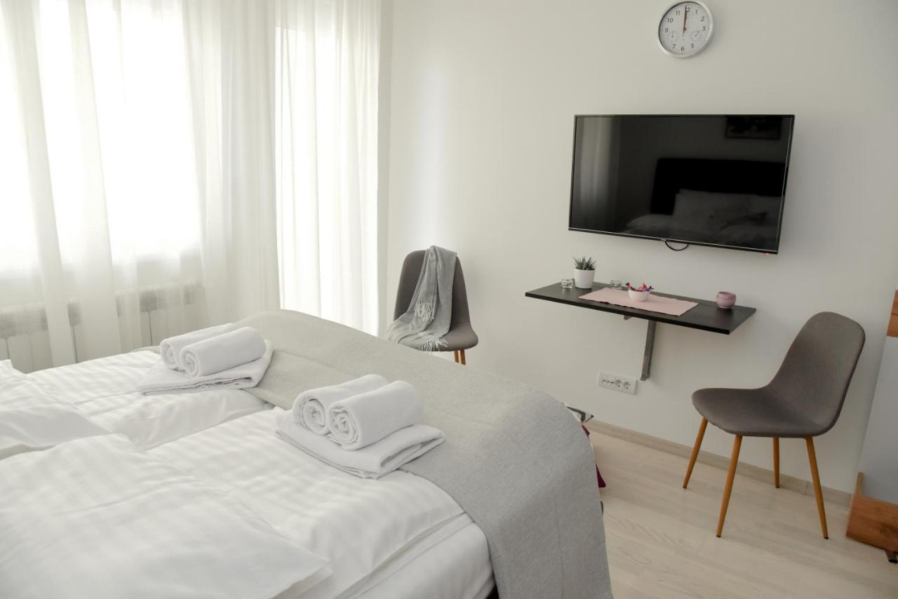 Suncokret Apartmani โลซนิตซา ภายนอก รูปภาพ