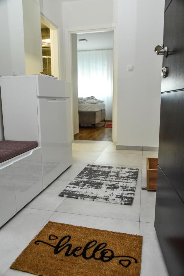 Suncokret Apartmani โลซนิตซา ภายนอก รูปภาพ