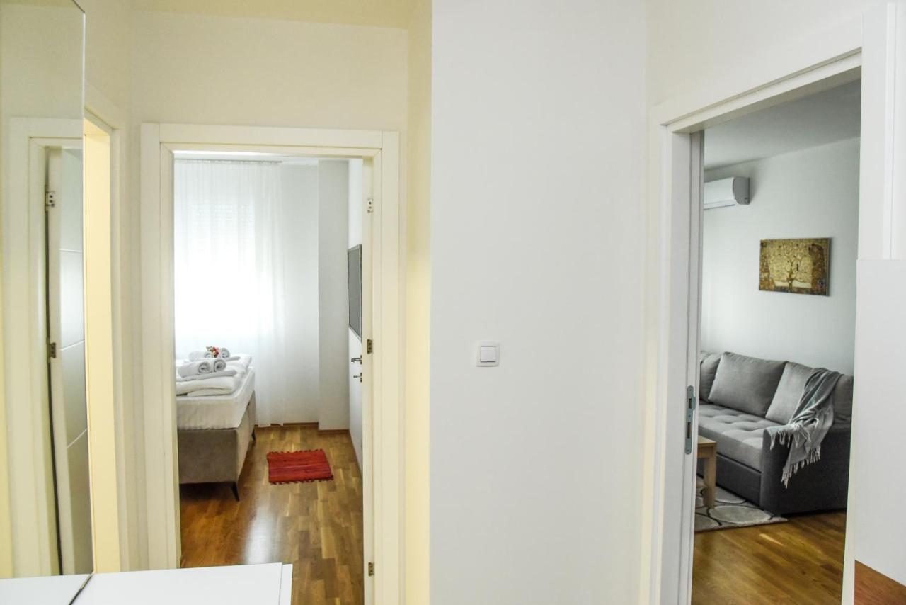 Suncokret Apartmani โลซนิตซา ภายนอก รูปภาพ