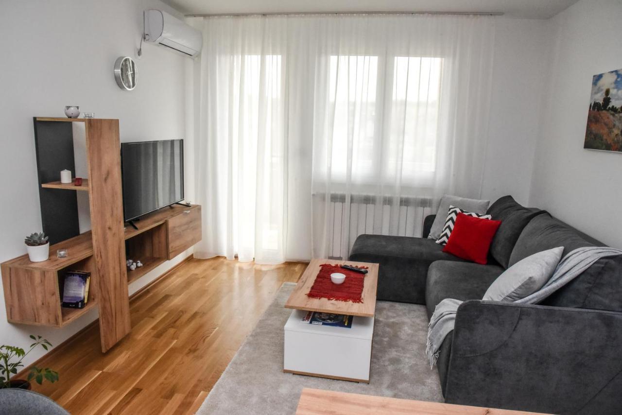 Suncokret Apartmani โลซนิตซา ภายนอก รูปภาพ