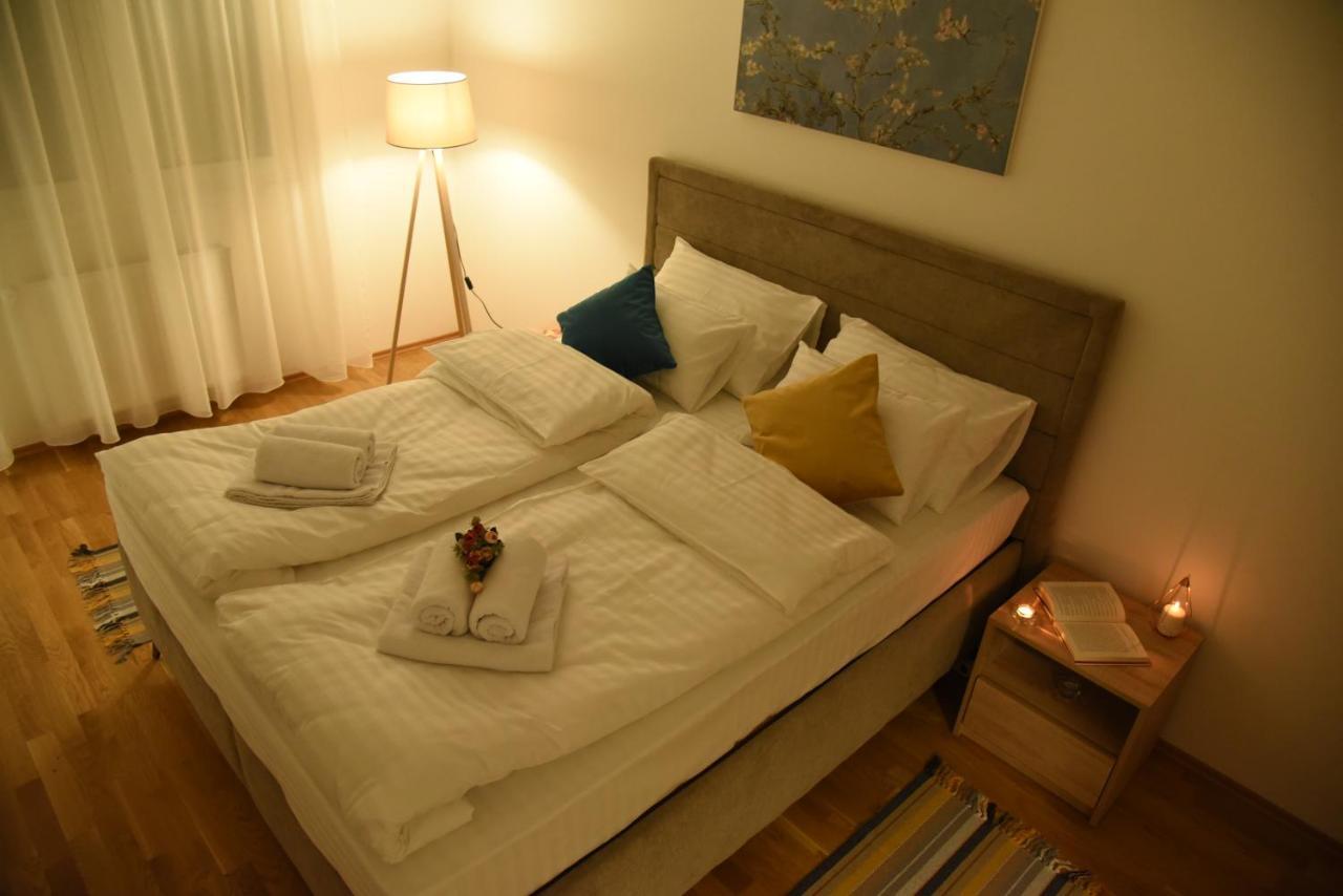 Suncokret Apartmani โลซนิตซา ภายนอก รูปภาพ