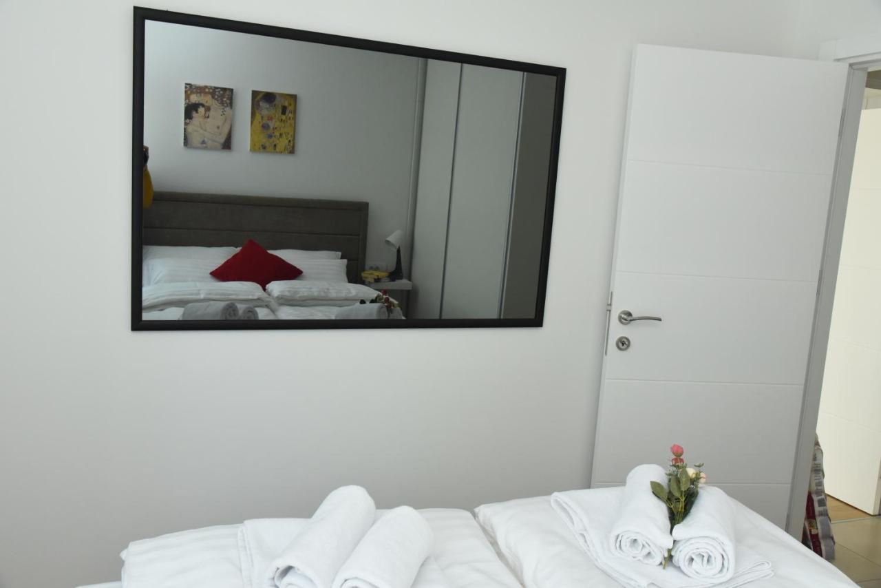 Suncokret Apartmani โลซนิตซา ภายนอก รูปภาพ