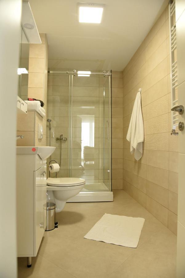 Suncokret Apartmani โลซนิตซา ภายนอก รูปภาพ
